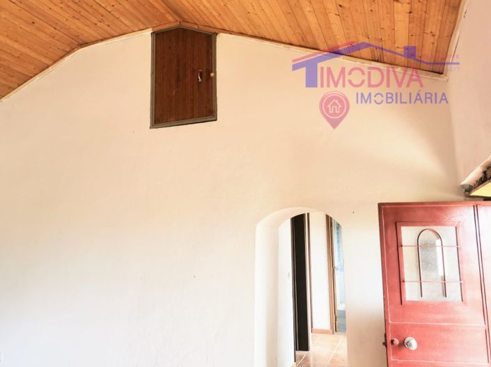 Image No.14-2 Bed Farmhouse for sale