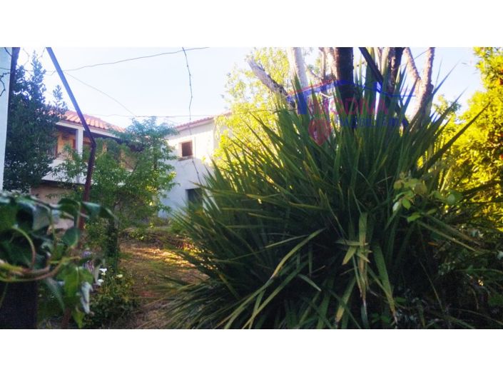 Image No.31-2 Bed Farmhouse for sale