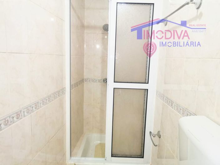 Image No.10-2 Bed House for sale