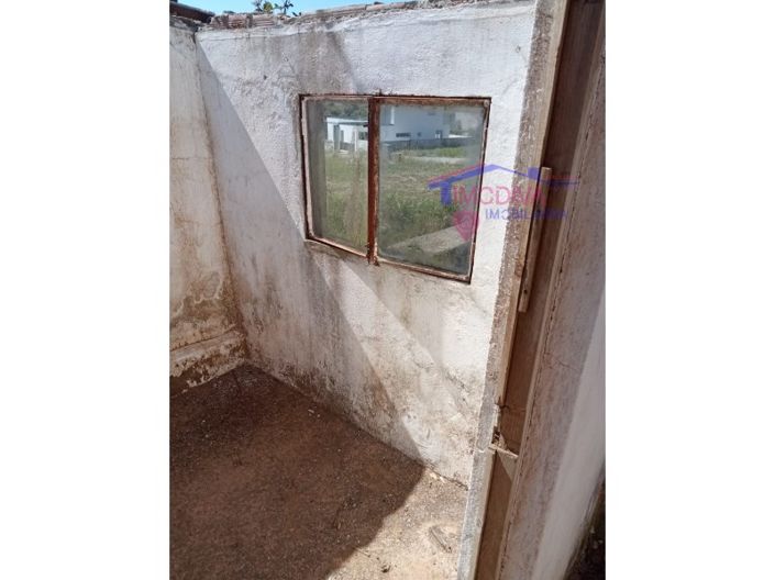 Image No.17-3 Bed Farmhouse for sale