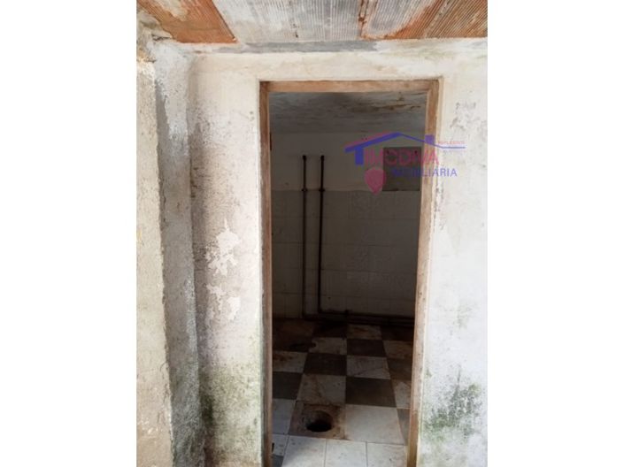 Image No.23-3 Bed Farmhouse for sale