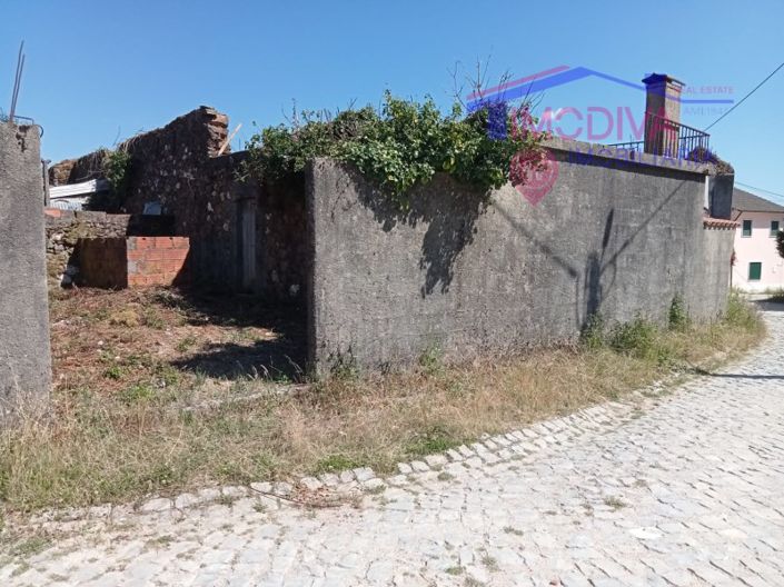 Image No.2-3 Bed Farmhouse for sale