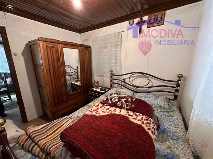 Image No.15-3 Bed House for sale