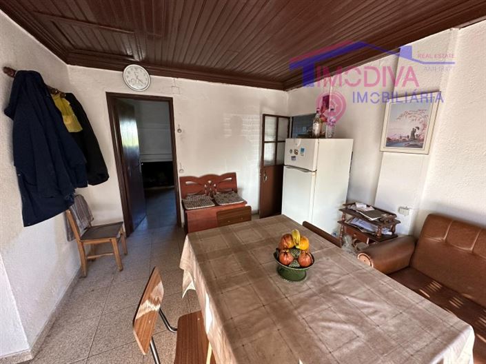 Image No.8-3 Bed House for sale