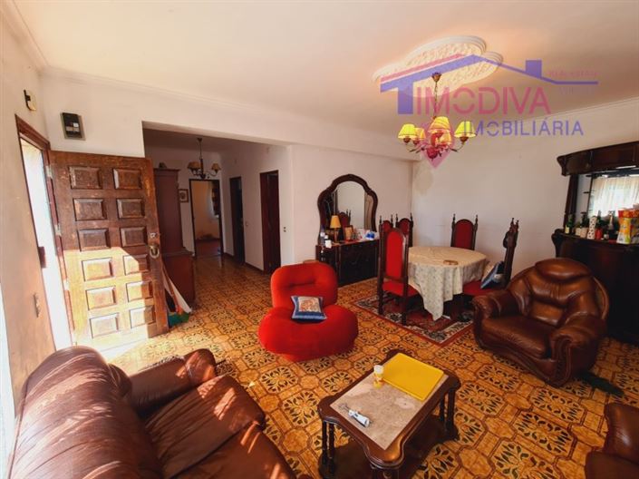 Image No.16-5 Bed House for sale