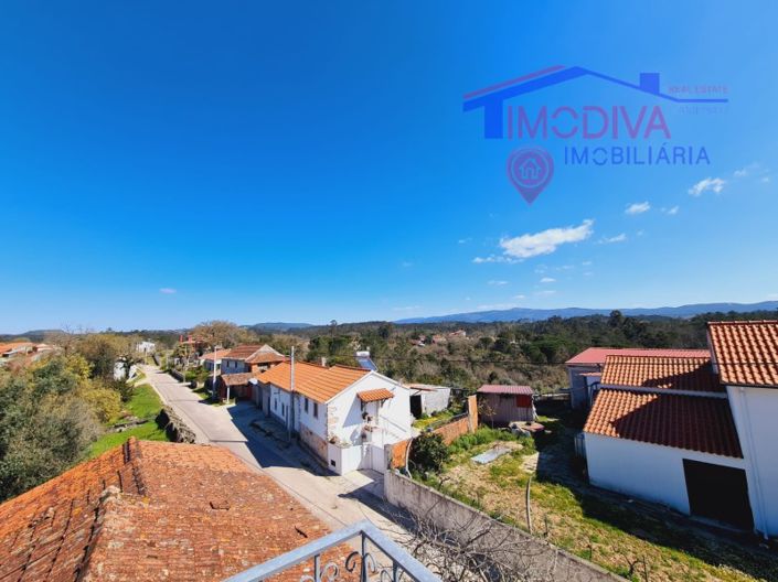 Image No.6-5 Bed House for sale