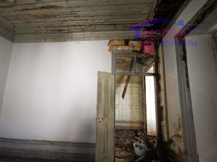 Image No.22-4 Bed House for sale