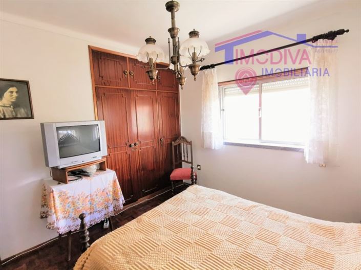 Image No.13-3 Bed House for sale