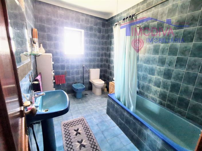 Image No.17-3 Bed House for sale