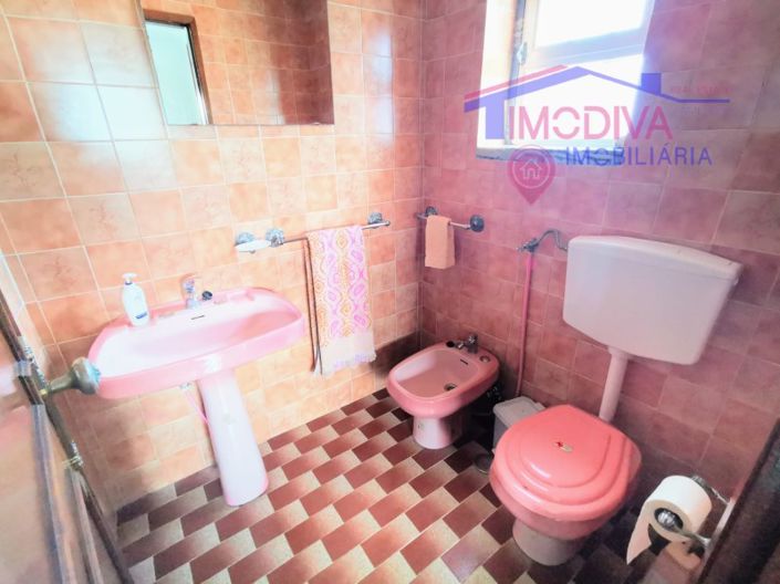 Image No.24-3 Bed House for sale