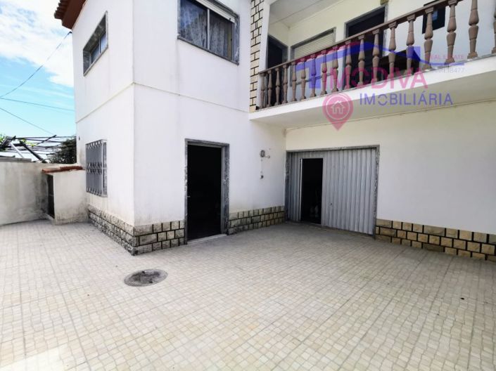 Image No.27-3 Bed House for sale