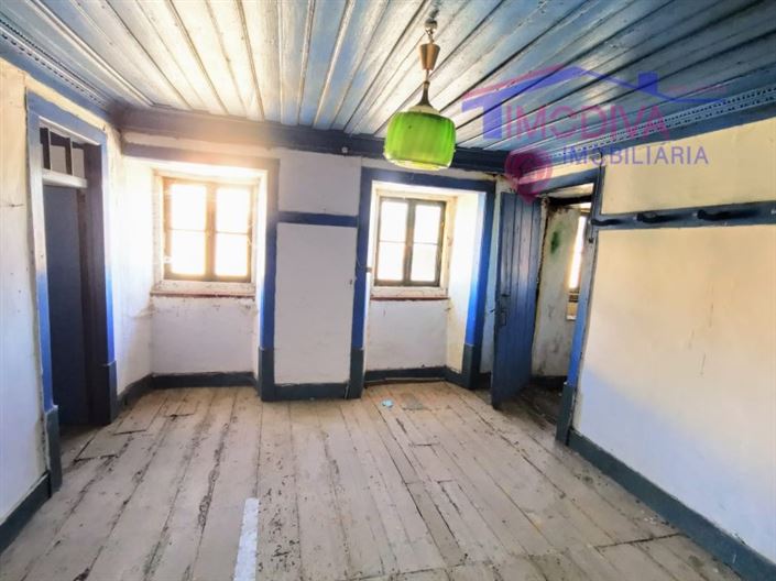 Image No.9-3 Bed House for sale