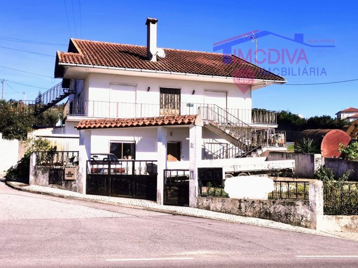 Image No.1-5 Bed House for sale