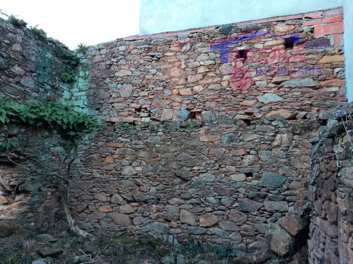 Image No.4-2 Bed Farmhouse for sale