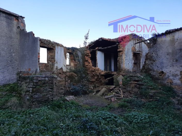 Image No.3-2 Bed Farmhouse for sale