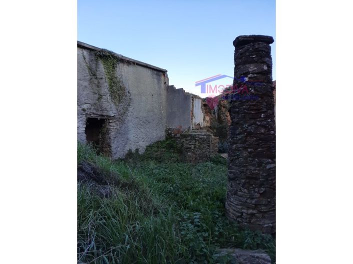 Image No.8-2 Bed Farmhouse for sale