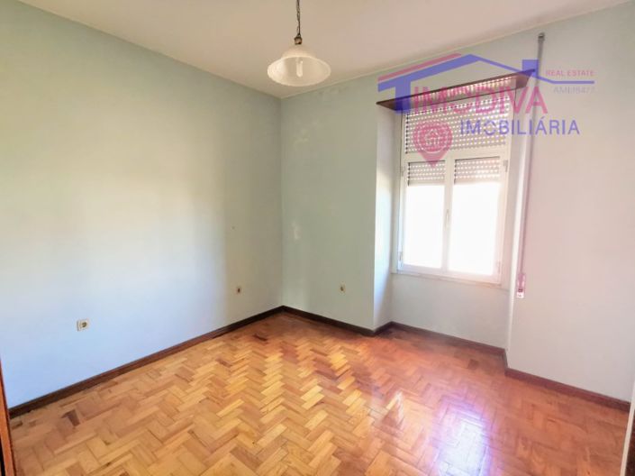 Image No.12-3 Bed House for sale