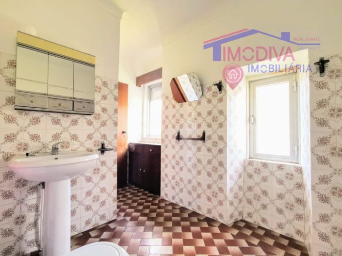 Image No.20-3 Bed House for sale