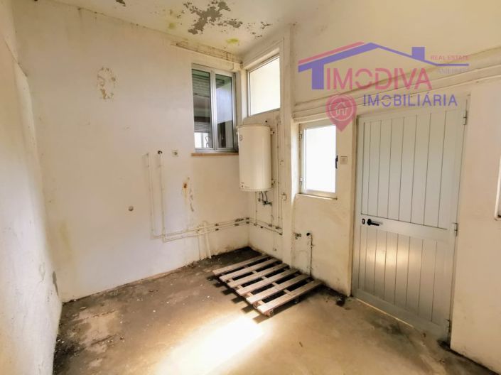 Image No.40-3 Bed House for sale