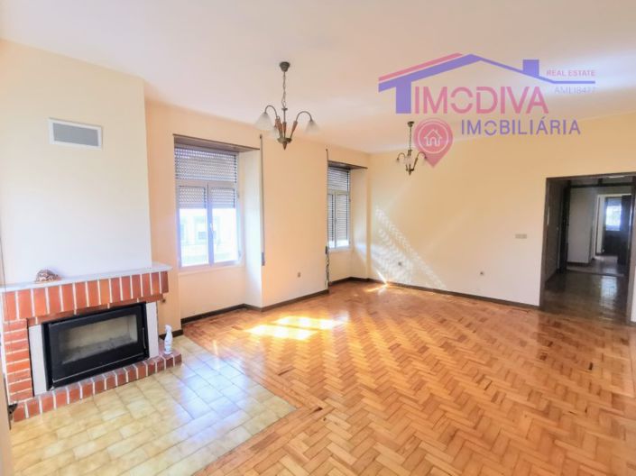 Image No.5-3 Bed House for sale