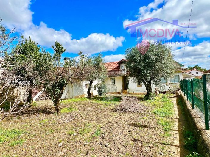 Image No.43-3 Bed House for sale