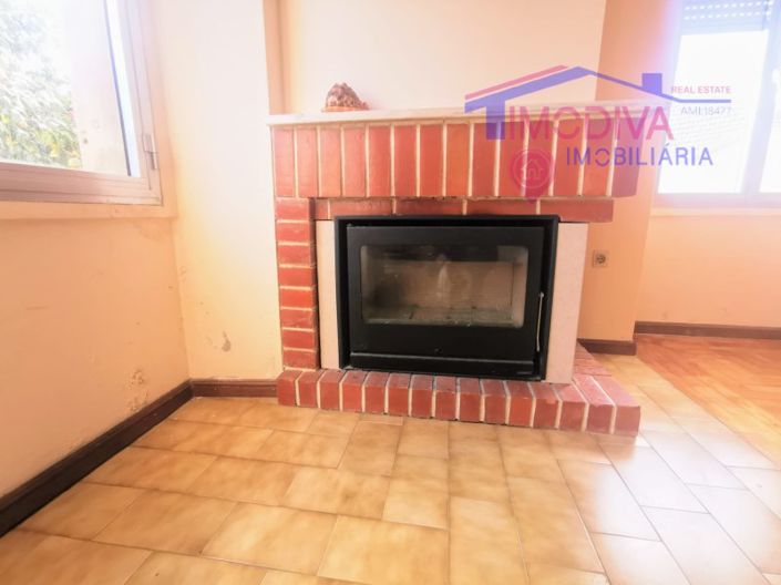 Image No.6-3 Bed House for sale