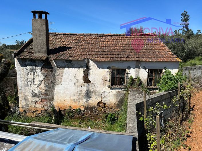 Image No.1-2 Bed House for sale