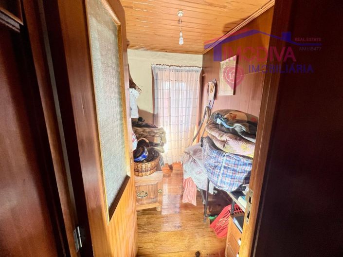 Image No.17-4 Bed House for sale