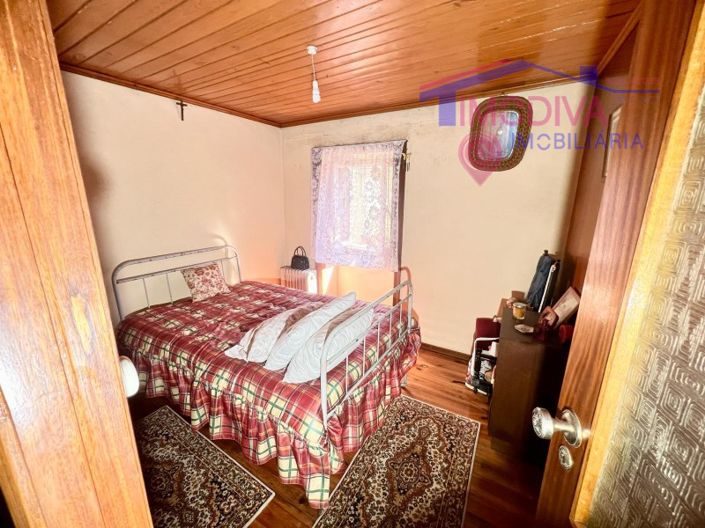 Image No.16-4 Bed House for sale