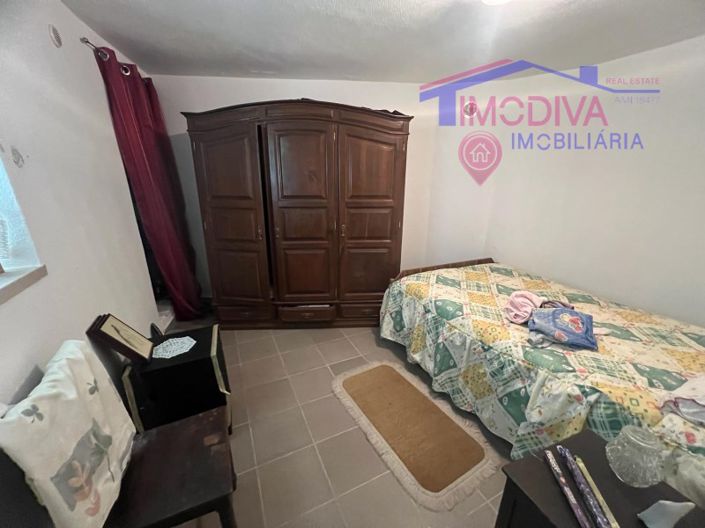 Image No.30-4 Bed House for sale