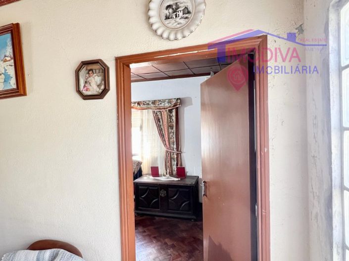 Image No.12-4 Bed House for sale