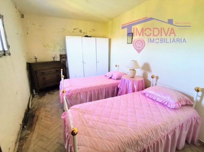 Image No.11-3 Bed House for sale