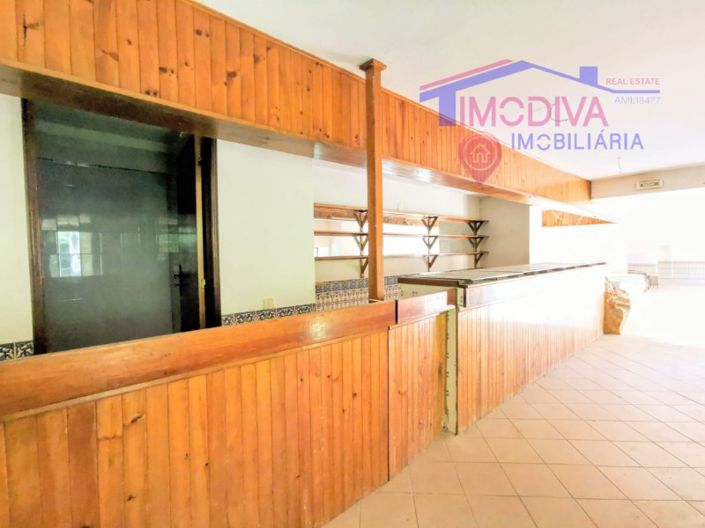 Image No.24-Bar for sale