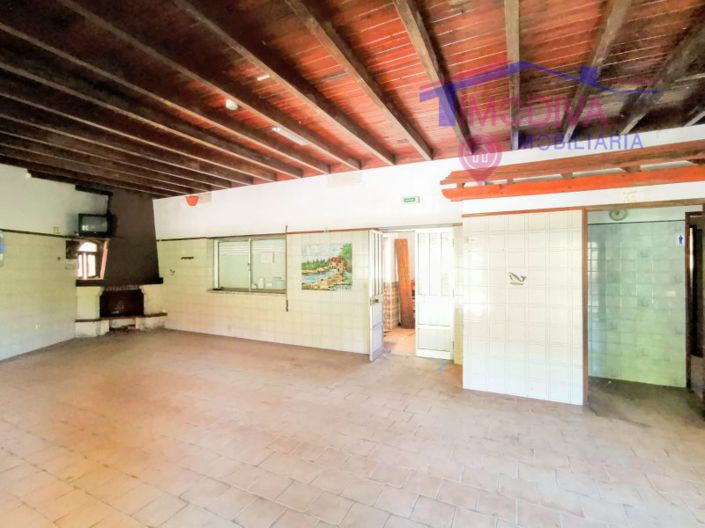 Image No.9-Bar for sale