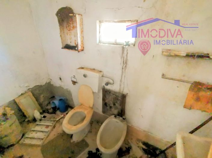 Image No.7-2 Bed House for sale