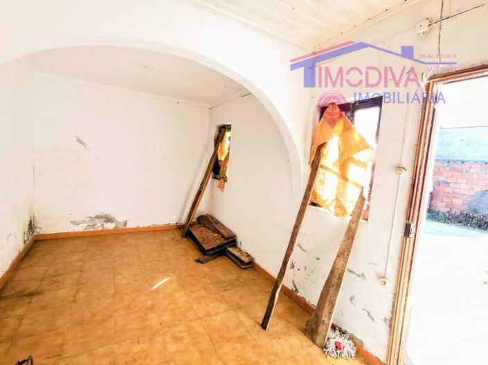 Image No.16-4 Bed House for sale