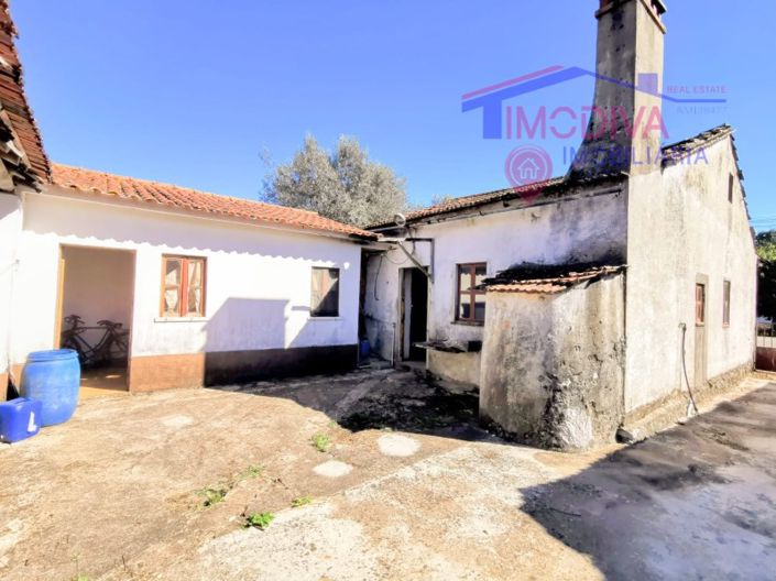 Image No.2-4 Bed House for sale