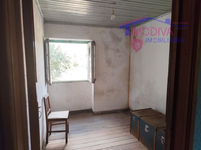 Image No.12-2 Bed House for sale