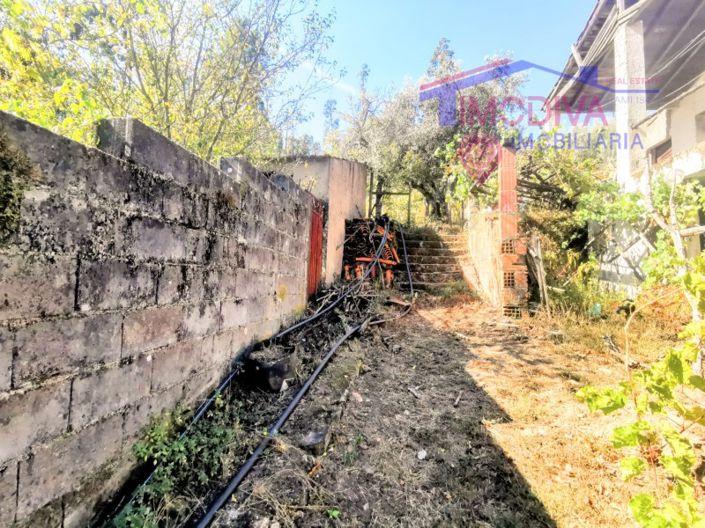 Image No.5-2 Bed House for sale