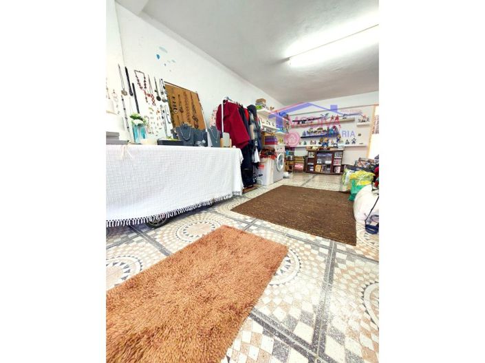 Image No.29-4 Bed House for sale