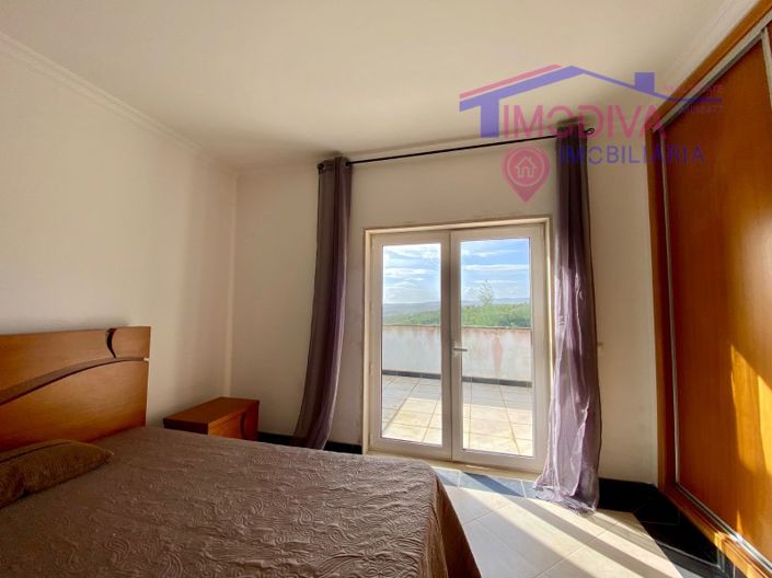 Image No.20-4 Bed Farmhouse for sale