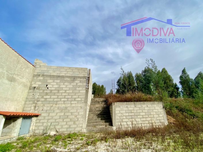 Image No.58-4 Bed Farmhouse for sale