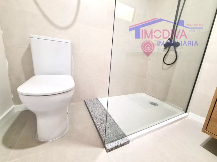 Image No.10-3 Bed House for sale