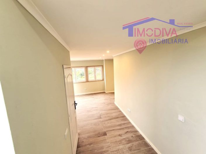 Image No.25-3 Bed House for sale