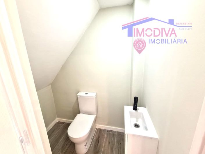 Image No.27-3 Bed House for sale