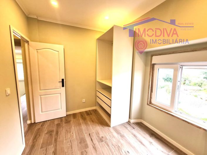 Image No.6-3 Bed House for sale