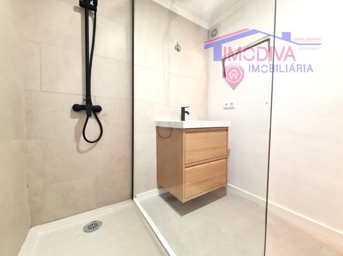 Image No.9-3 Bed House for sale