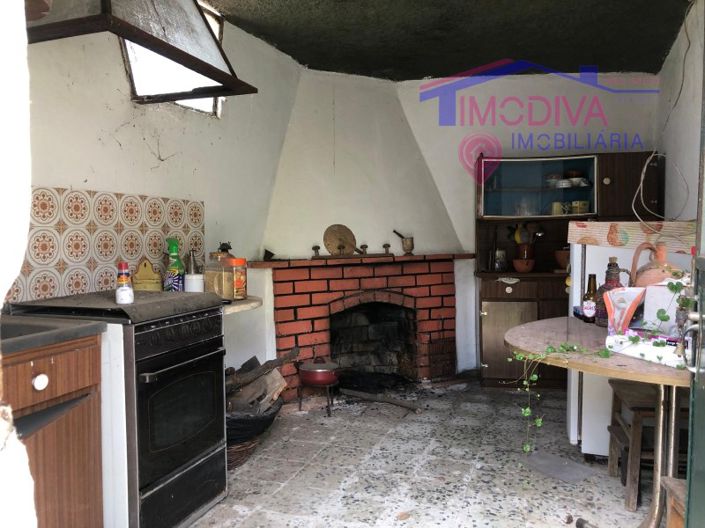 Image No.6-2 Bed House for sale