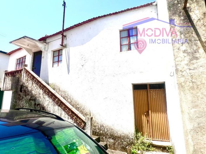 Image No.2-4 Bed House for sale