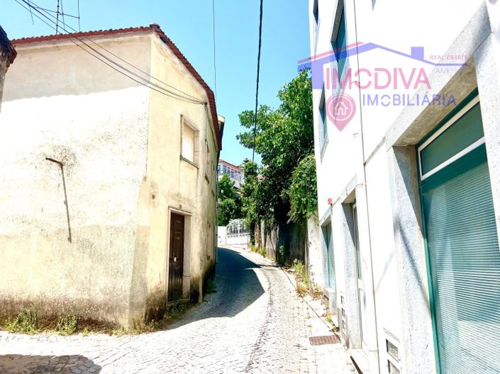 Image No.16-4 Bed House for sale